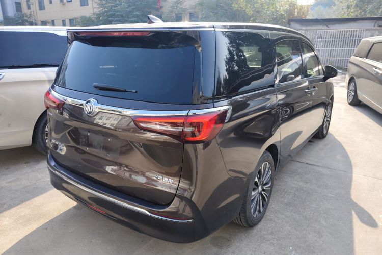 别克GL8 2020款 ES陆尊 653T 豪华型车身外观7