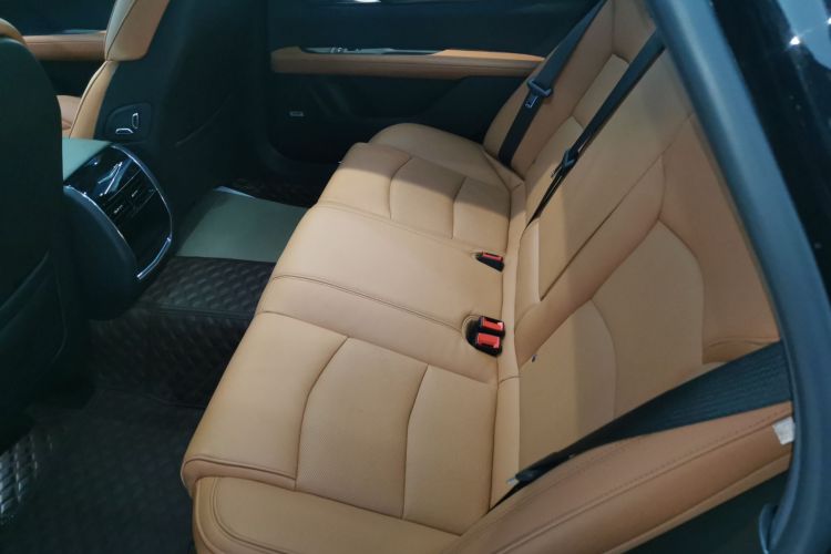 凯迪拉克CT6 2022款 28T 豪华型中控内饰7004