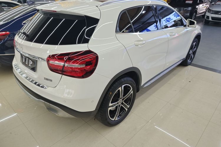 奔驰GLA 2018款 GLA 200 时尚型车身外观6005