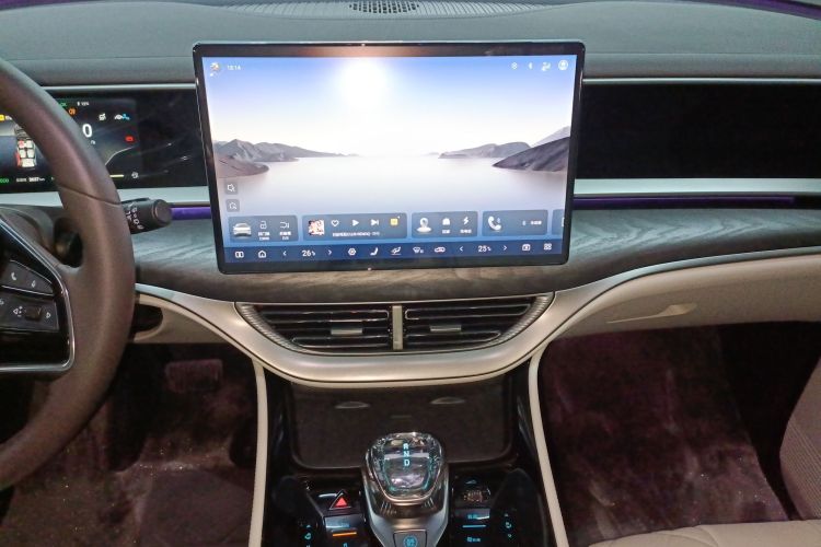 腾势D9 2024款 DM-i 980 四驱尊贵型中控内饰16