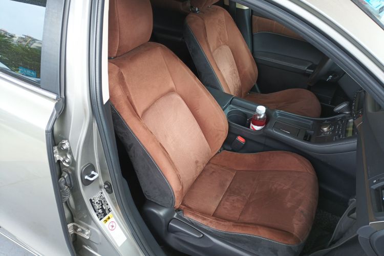 雷克萨斯CT 2014款 CT200h 精英版 单色局部细节41