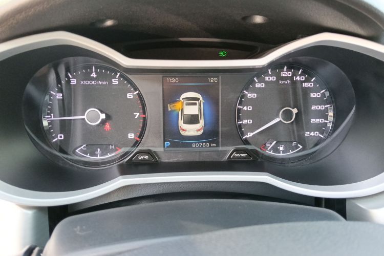 吉利汽车 帝豪GL 2017款 1.8L DCT精英型中控内饰14