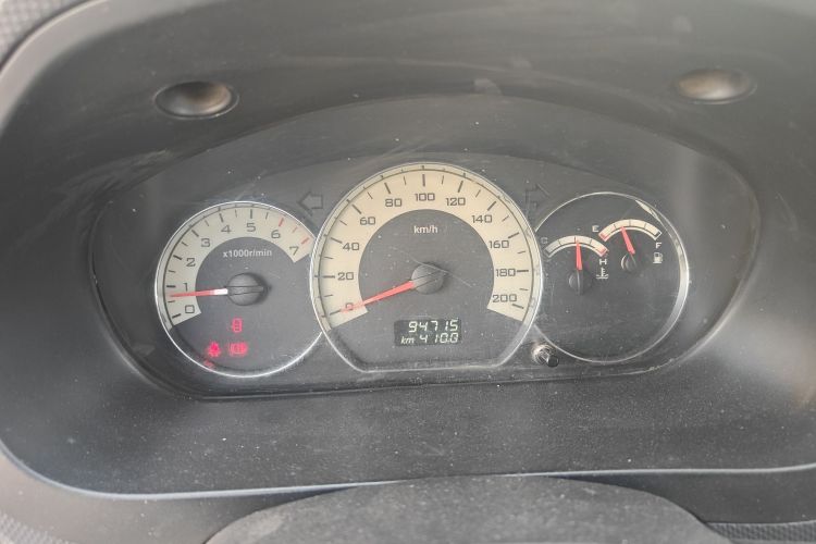 五菱汽车 五菱宏光 2014款 1.5L S舒适型中控内饰14