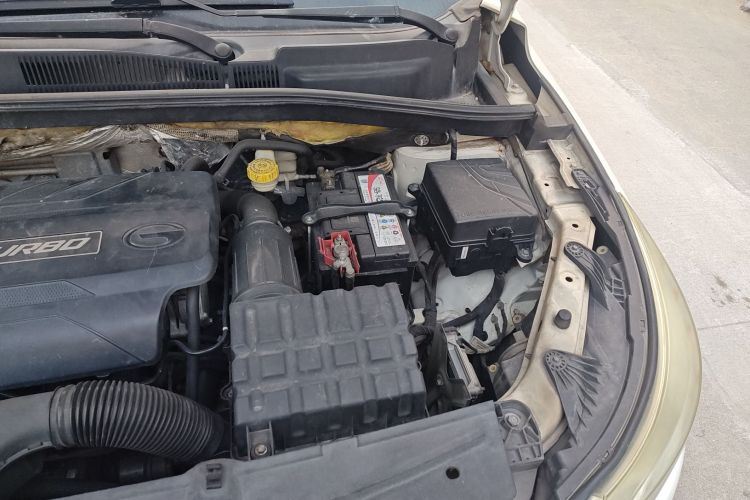 广汽传祺 传祺GS4 2016款 235T G-DCT豪华版机舱底盘26