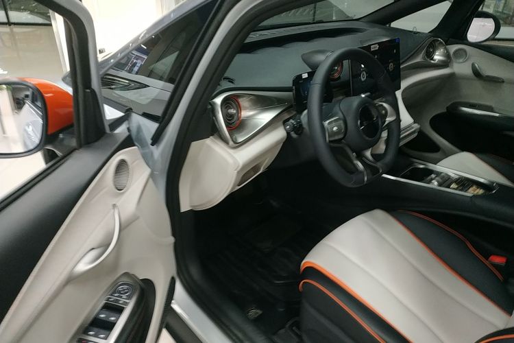 比亚迪 海豚 2021款 405km 时尚版中控内饰7003