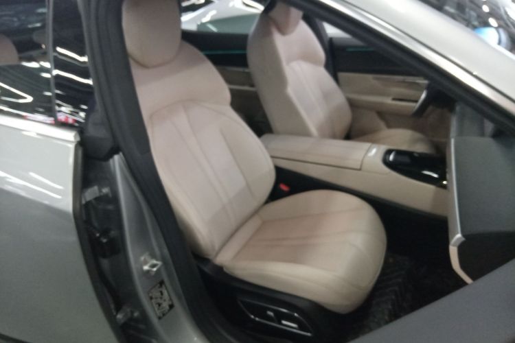 小鹏P7 2020款 670E局部细节41