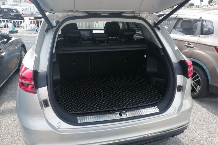 红旗HS5 2022款 2.0T 智联旗享四驱版中控内饰23