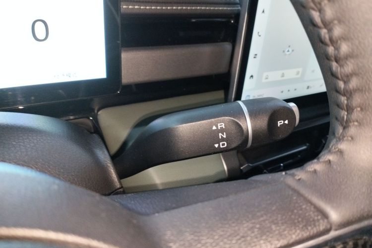 宝骏悦也Plus 2025款 智尊版 5座中控内饰18