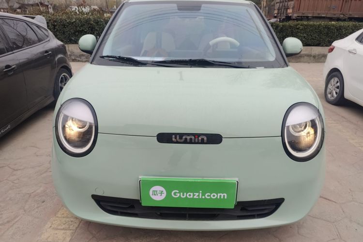 长安启源 长安Lumin 2022款 210km 香甜款车身外观2