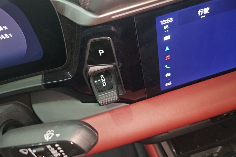 保时捷 Macan新能源 2024款 Macan 长续航版中控内饰18