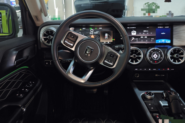 坦克300 2022款 2.0T 坦克游侠中控内饰13