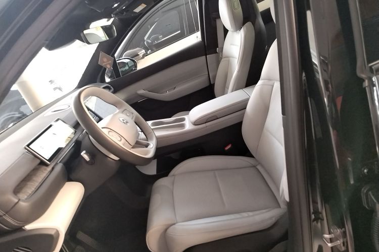 蔚来ES6 2024款 75kWh中控内饰19