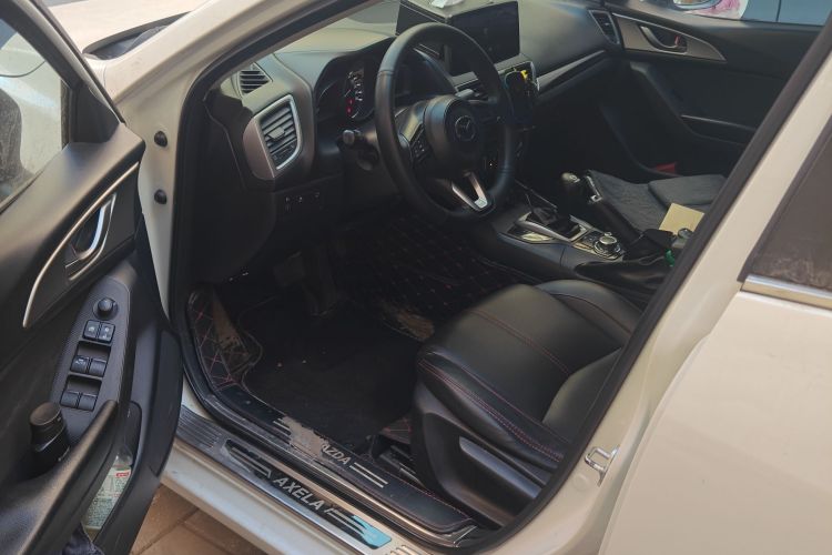 马自达3 昂克赛拉 2017款 三厢 1.5L 自动舒适型 国V中控内饰20