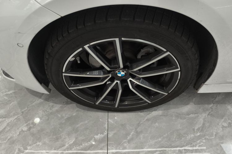 宝马3系 2023款 325Li M运动套装车身外观6001