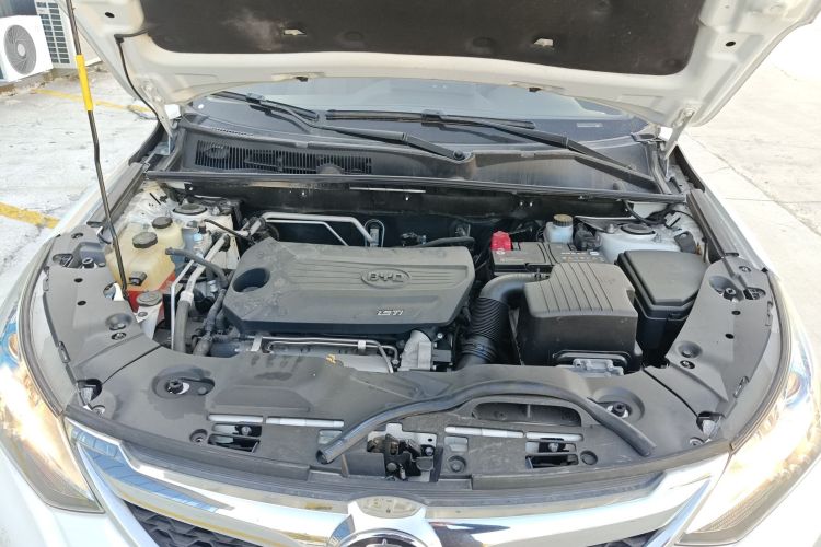 比亚迪 宋 2016款 盖世版 1.5TID 自动精英型局部细节24