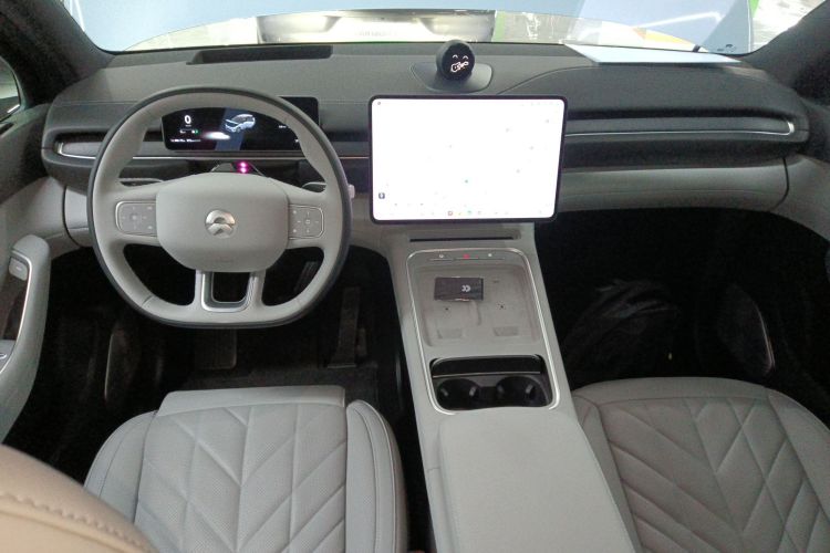 蔚来ES6 2025款 75kWh中控内饰12