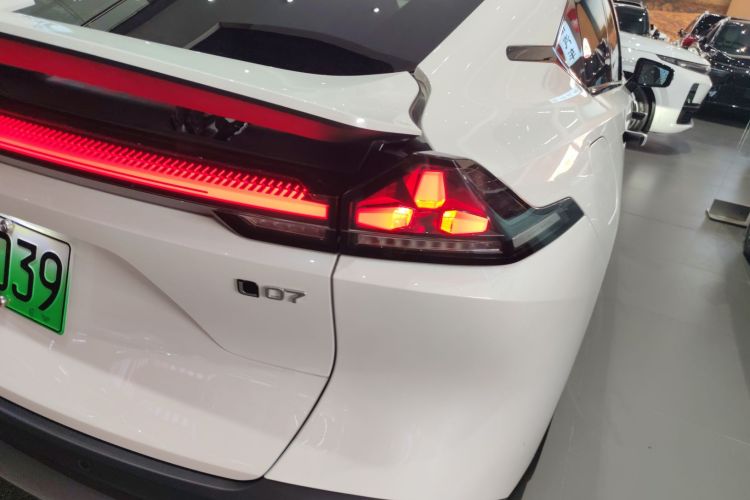 深蓝汽车 深蓝L07 2026款 240Ultra华为乾崑ADS SE版车身外观6006