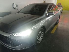 比亚迪 秦PLUS 2023款 冠军版 DM-i 120KM领先型