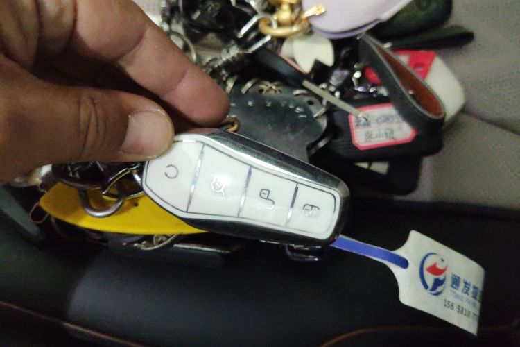 比亚迪 海豚 2023款 420km 自由版中控内饰11