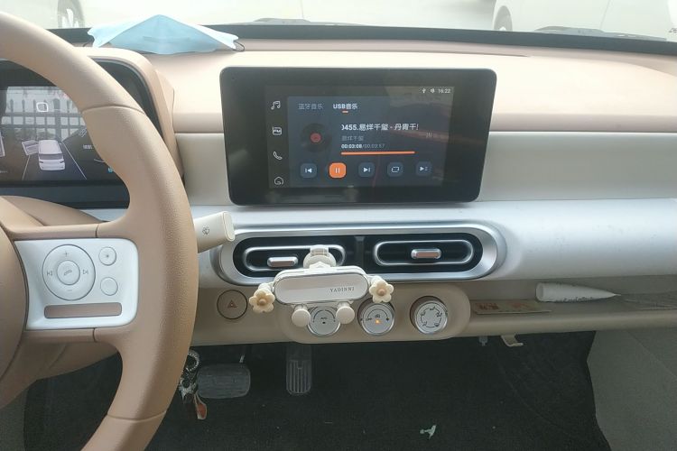 五菱汽车 宏光MINIEV 2024款 第三代 215km 进阶版中控内饰16