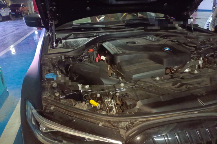 宝马3系 2022款 改款 325Li M运动套装局部细节9006