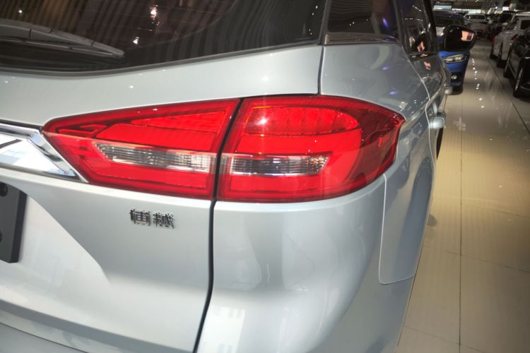 吉利汽车 博越 2016款 1.8TD 自动智联型车身外观6006