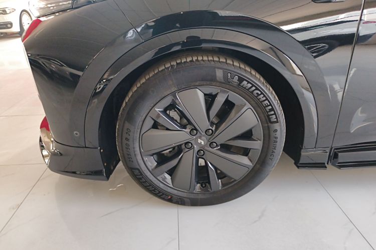 理想汽车 理想L7 2025款 Pro 智能焕新版车身外观6007