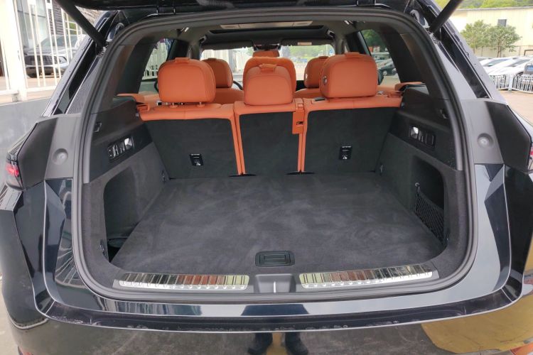 理想汽车 理想L7 2024款 Ultra机舱底盘23