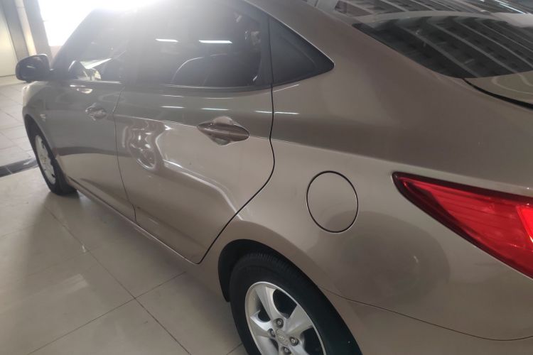 现代 瑞纳 2014款 1.4L 自动智能型GLS车身外观6003