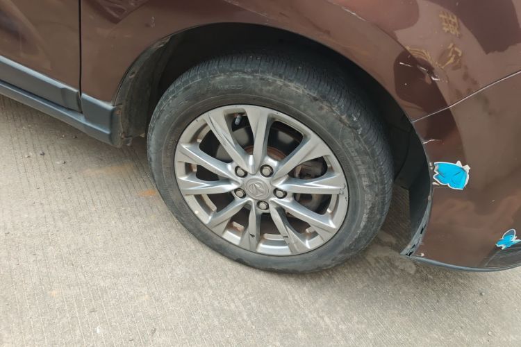 北汽威旺M50F 2017款 1.5L 标准型车身外观10