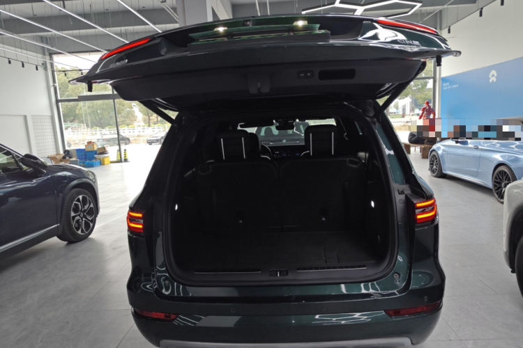 理想汽车 理想ONE 2021款 增程6座版机舱底盘23