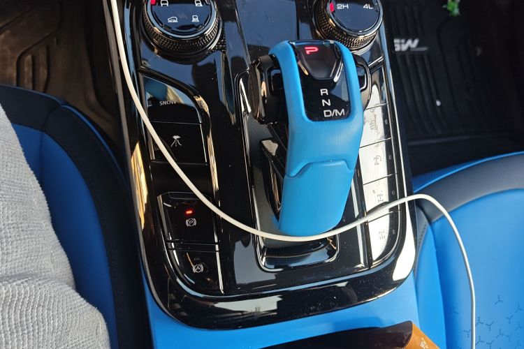 超境汽车 共创坦克300 2023款 2.0T 赛博骑士中控内饰18