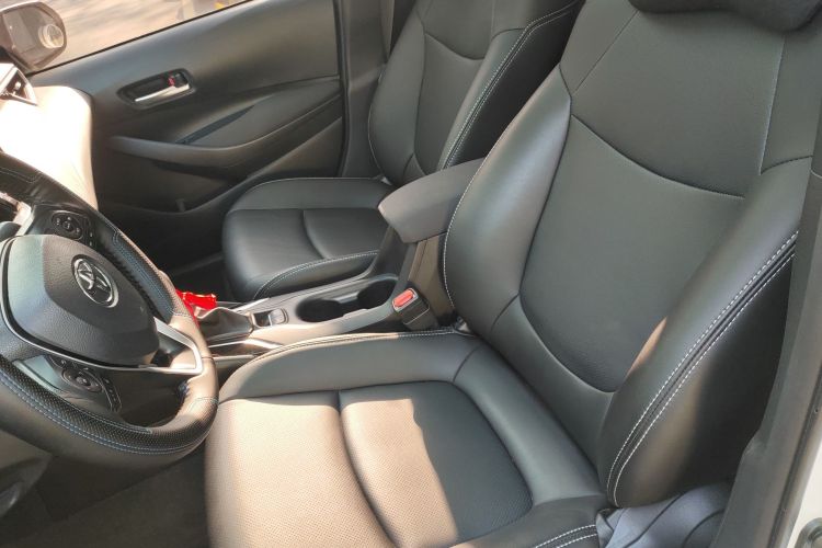 丰田 卡罗拉 2024款 1.2T 精英版中控内饰19