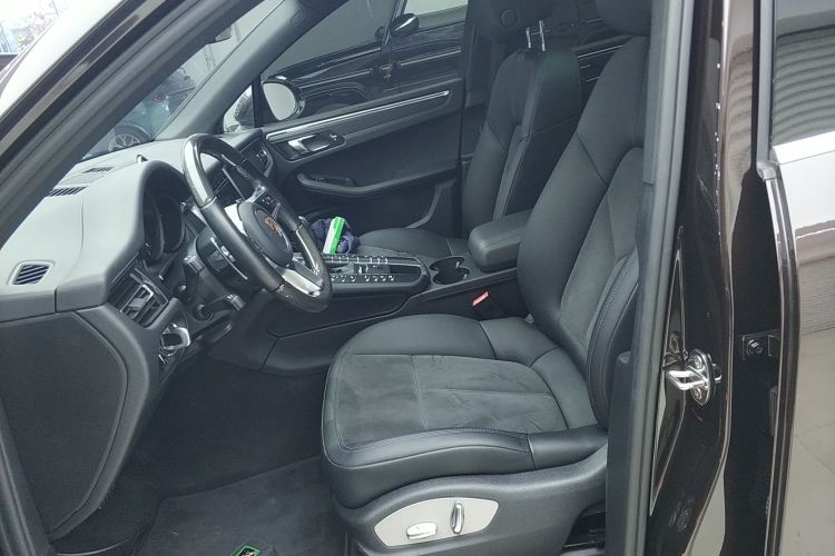 保时捷 2021款 Macan 2.0T中控内饰19