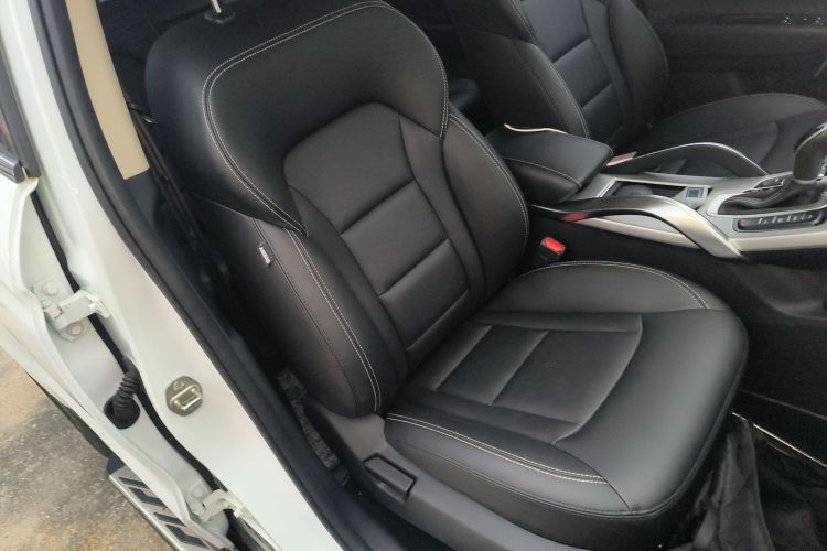 吉利汽车 博越 2016款 1.8TD 自动智慧型局部细节41