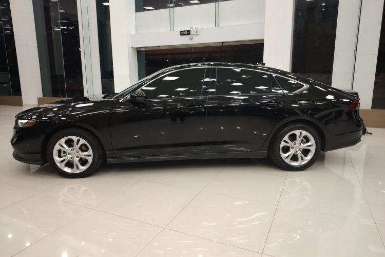 本田 雅阁 2024款 260TURBO 豪华版车身外观4