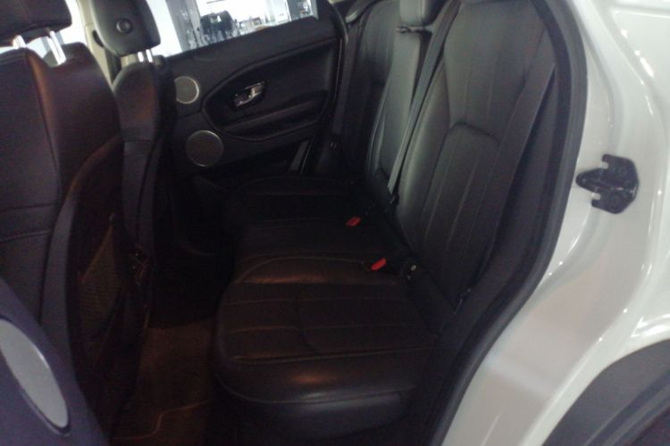 路虎 揽胜极光 2016款 2.0T SE PLUS 智享版中控内饰21