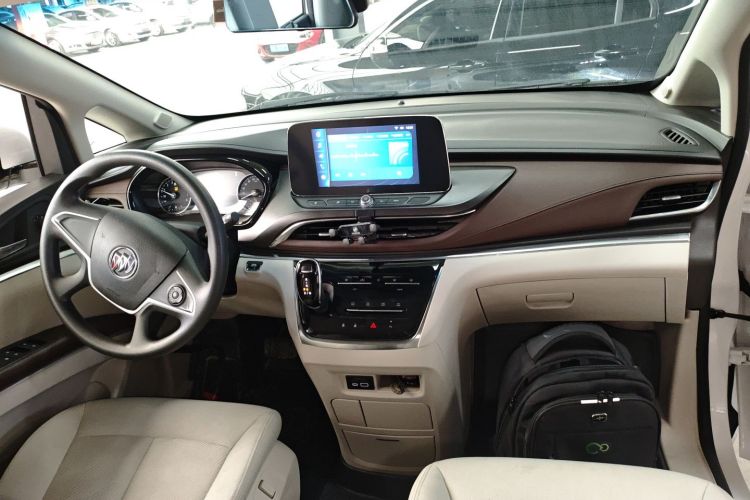 别克GL8 2021款 陆上公务舱 652T 舒适型中控内饰7002