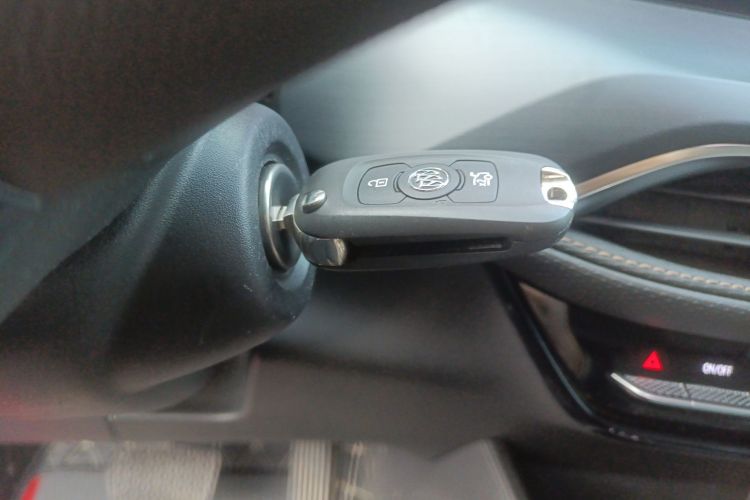 别克 威朗 2023款 Pro 乐享版中控内饰7001