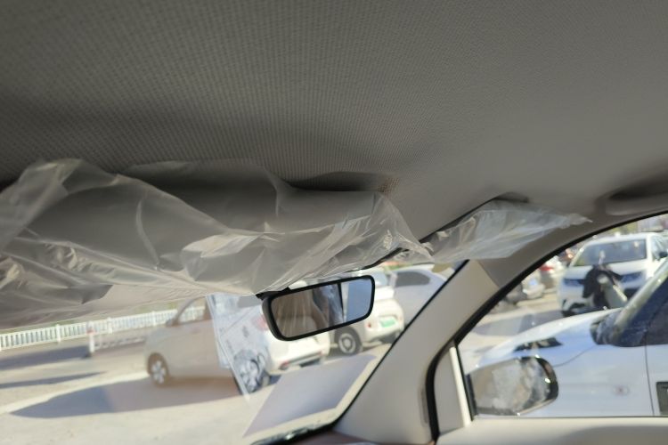 五菱汽车 宏光MINIEV 2024款 第三代 215km 青春版中控内饰22