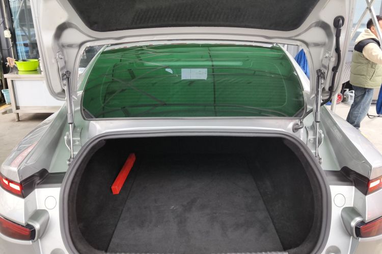 小鹏P7 2022款 625E机舱底盘23