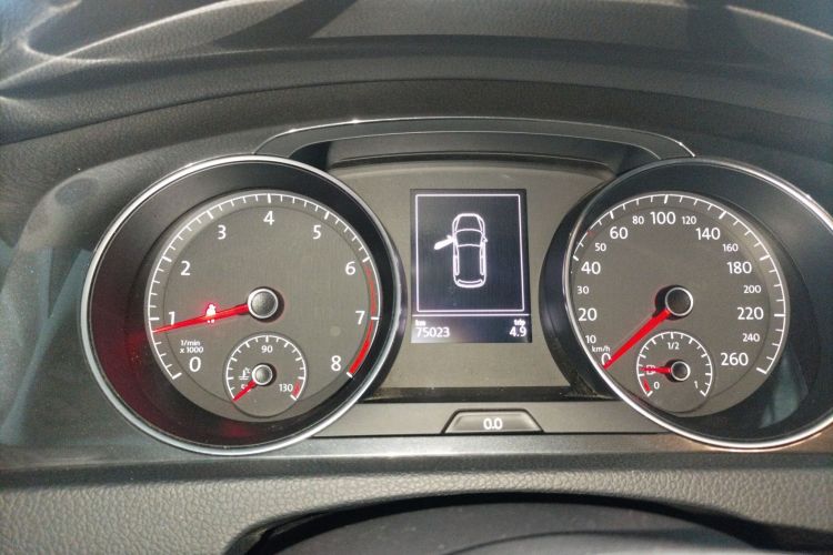 大众 高尔夫 2020款 挚爱版 200TSI DSG舒适型进取版中控内饰14