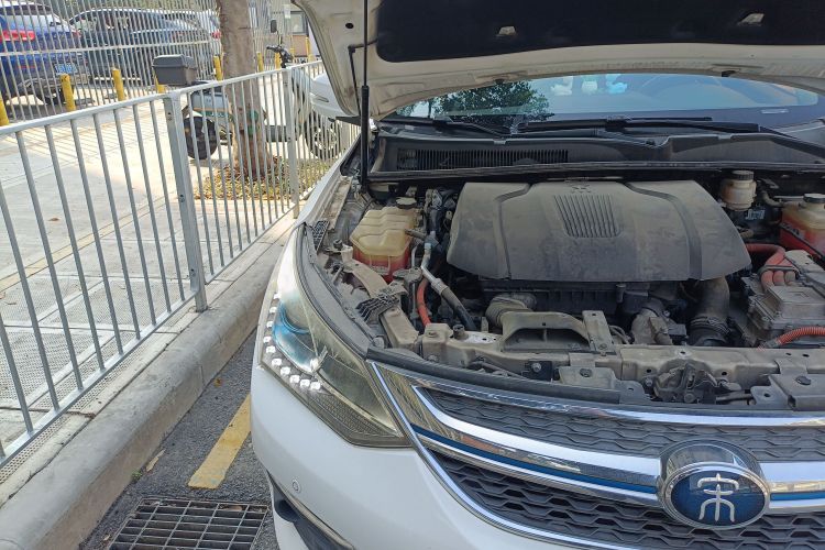 比亚迪 宋新能源 2017款 宋DM 1.5TID 全时四驱豪华型局部细节9006