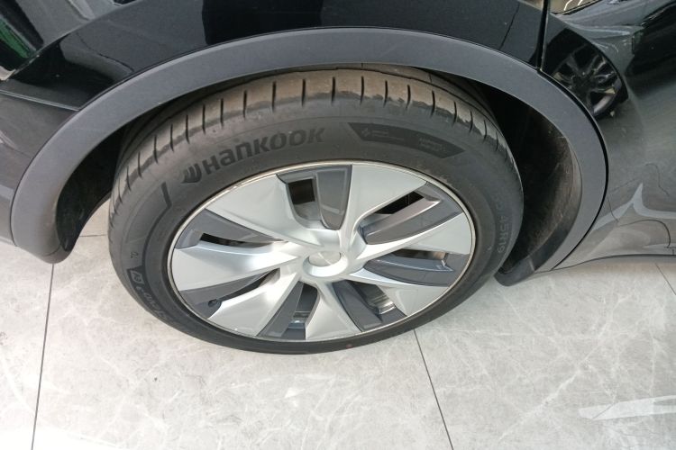 特斯拉 Model Y 2022款 后轮驱动版车身外观6008