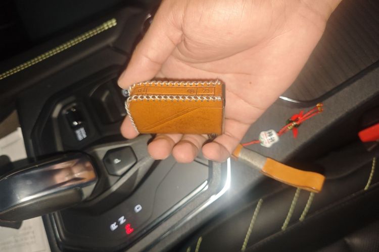 领克05 2020款 2.0TD 两驱耀Halo中控内饰7001