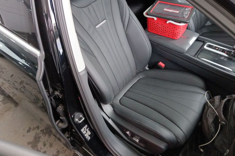 红旗H5 2023款 1.5T DCT智联旗韵版局部细节41