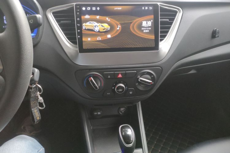 现代 悦纳 2020款 1.4L CVT GLS炫酷版局部细节16