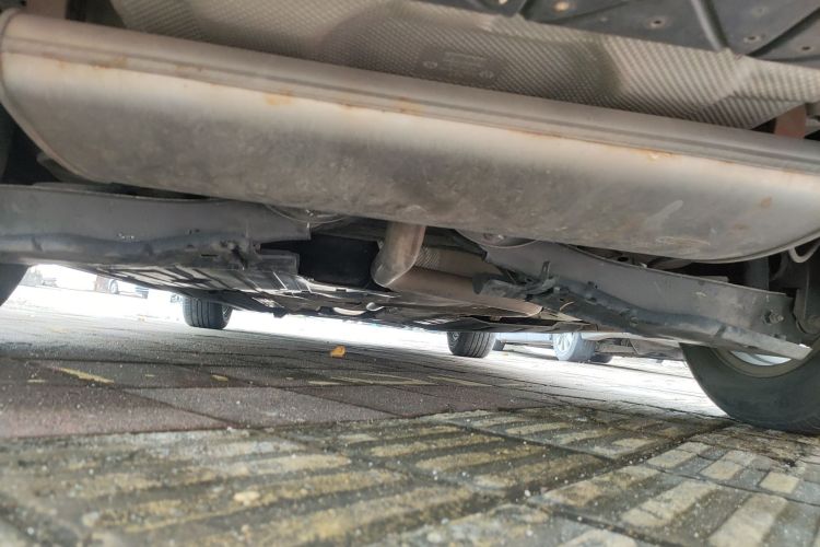 福特 福克斯 2019款 三厢 EcoBoost 180 自动锋潮型局部细节9006