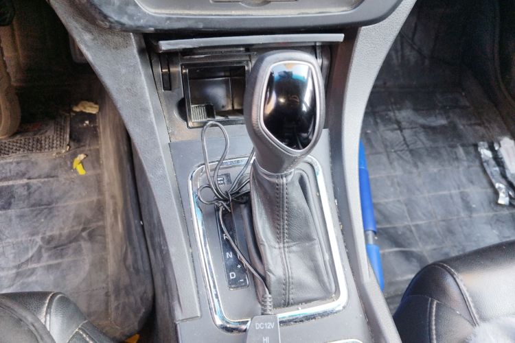 吉利汽车 帝豪 2017款 两厢RS百万款 1.5L CVT向上版中控内饰18