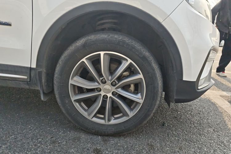 吉利汽车 博越 2018款 1.8TD 自动两驱智联型4G互联版车身外观10